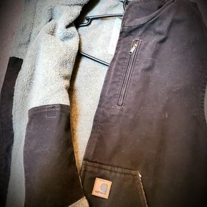 Mens carharrt sherpa vest.